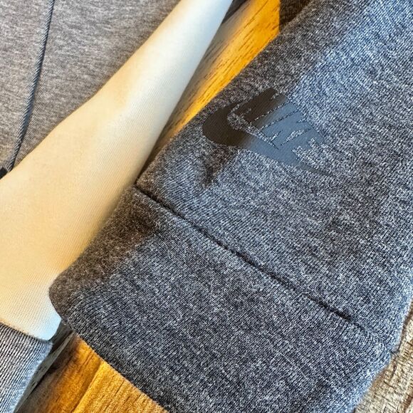 Nike Tech Fleece Crewneck Sweatshirt Men’s L Grey Anthracite White OG FA17 - Picture 5 of 14